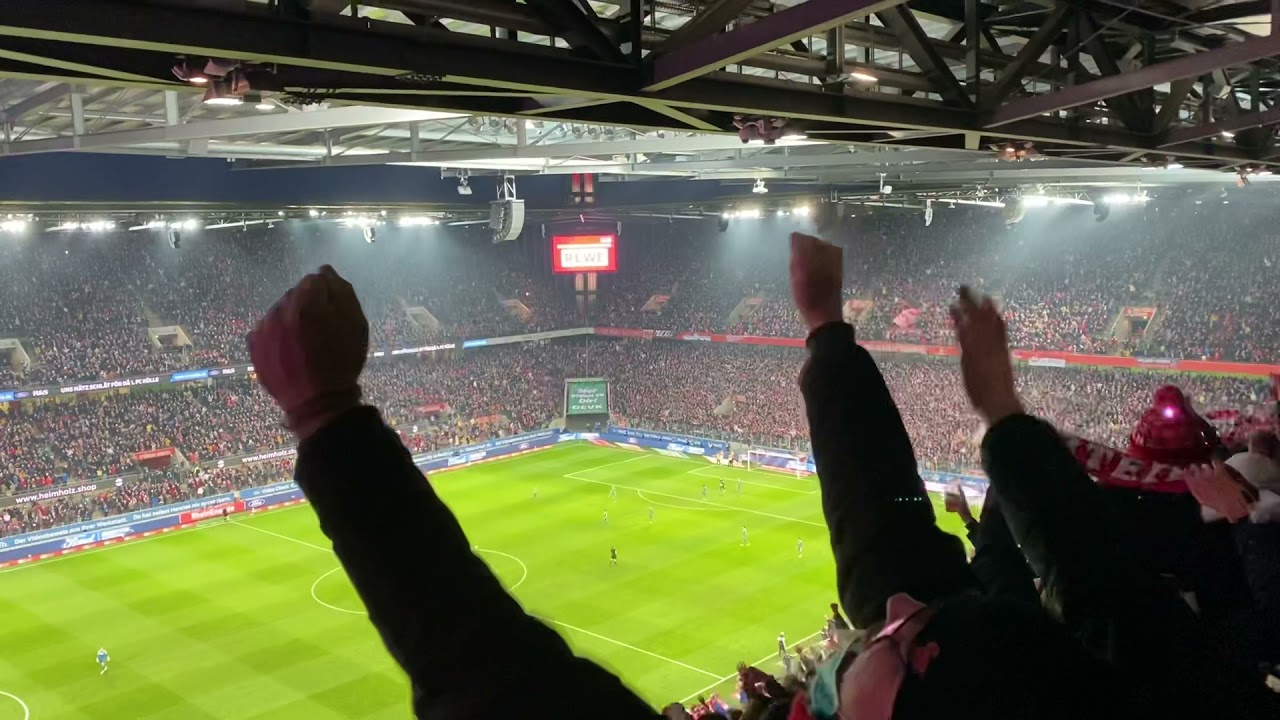 1.FC Köln vs. Borussia Mönchengladbach (27.11.2021), Torhymne und Tor zum 3:1