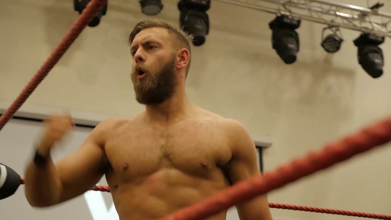 Tucker vs Jake Kennedy