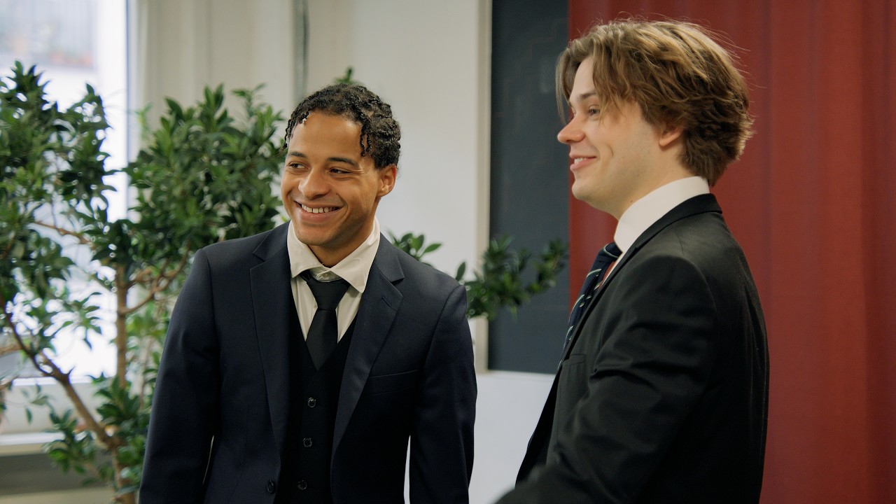 HAMBURGER HUNDE - Die Serie | Folge 1 (Pilot): Mobu & Schwarzer