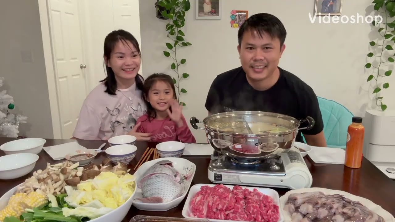 Làm nồi lẩu mừng sinh nhật ông xã