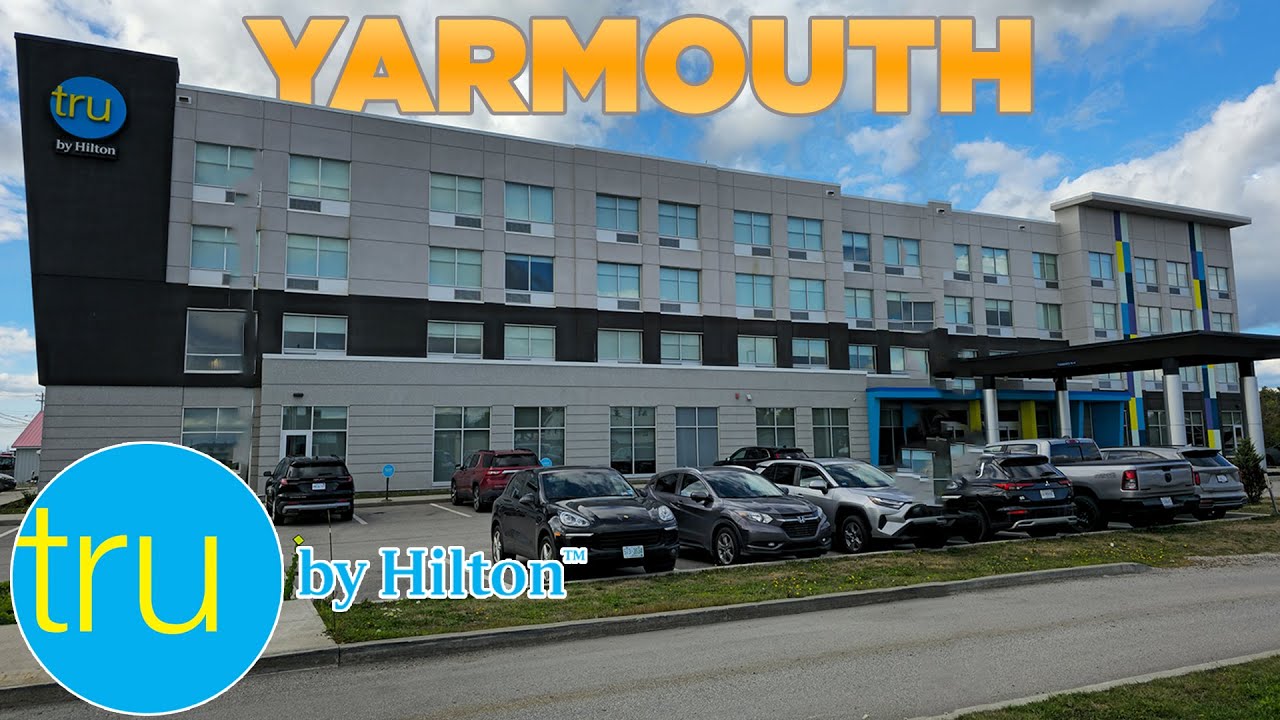 Tru by Hilton Yarmouth Review - Modern, Clean & Simple Stay in Nova Scotia