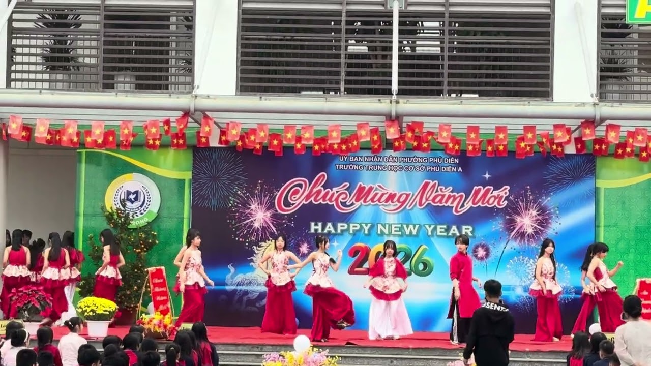 BIỂU DIỄN MÚA LỚP 6,78