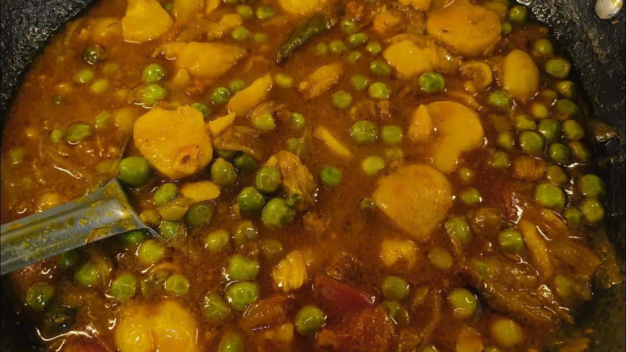 Aaj humne bhut hi easy tarike se banaya aalo Mater ki sabji