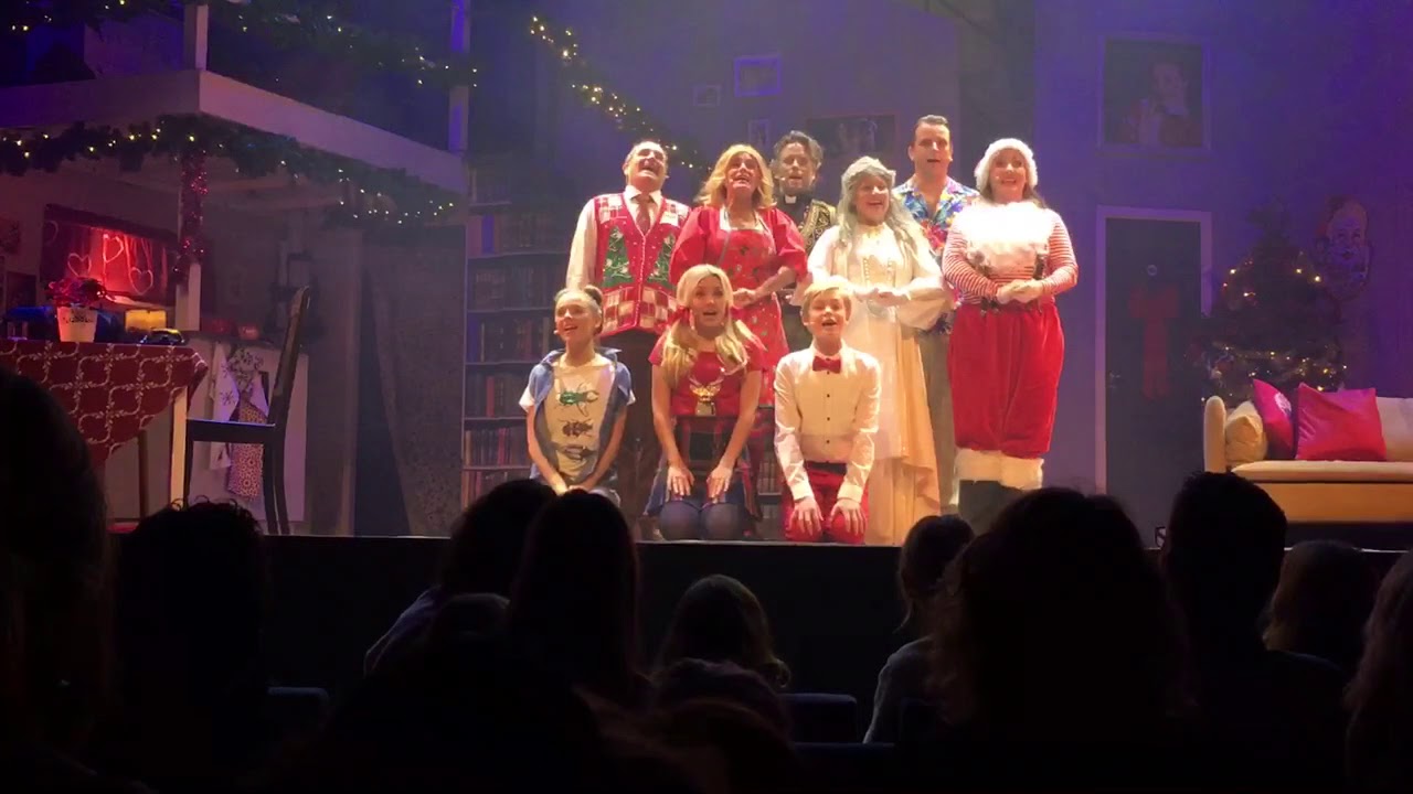 August Hylse - Sunes Jul TEATER - Premiär Karlskrona 17/11-2017 (Pernilla Wahlgren, Morgan Alling)