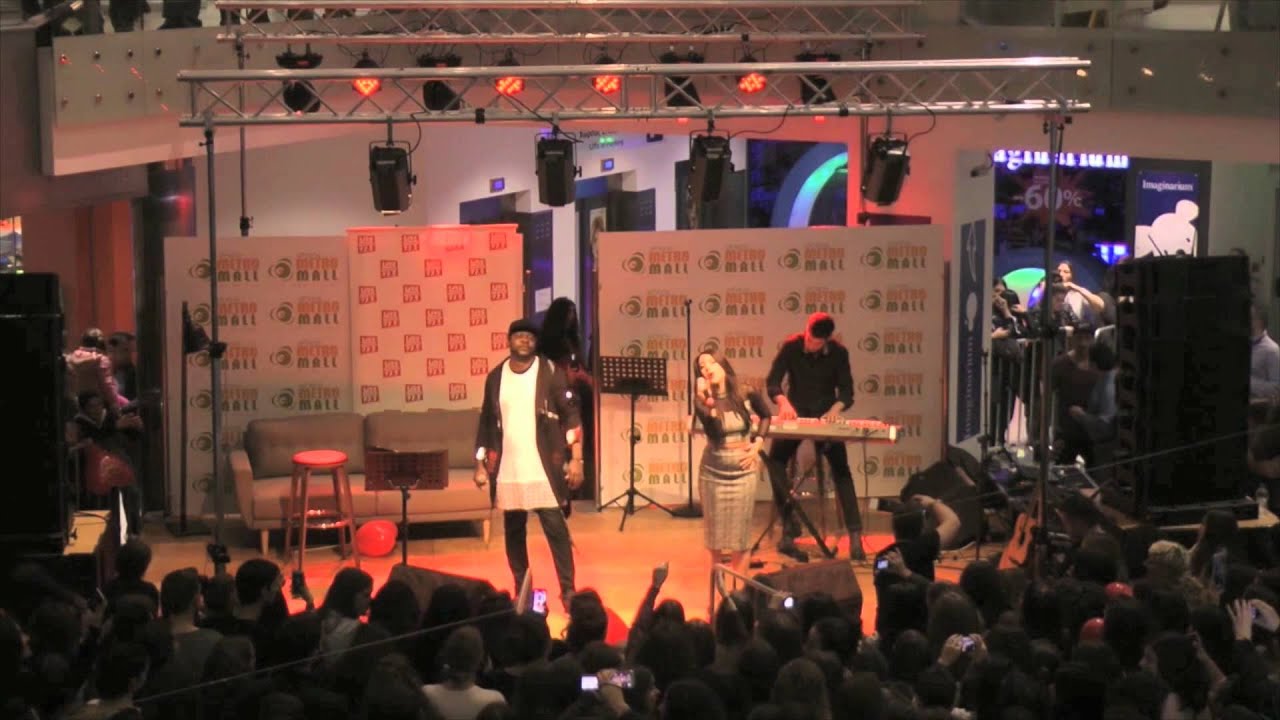 Vegas Live @ Athens Metro Mall