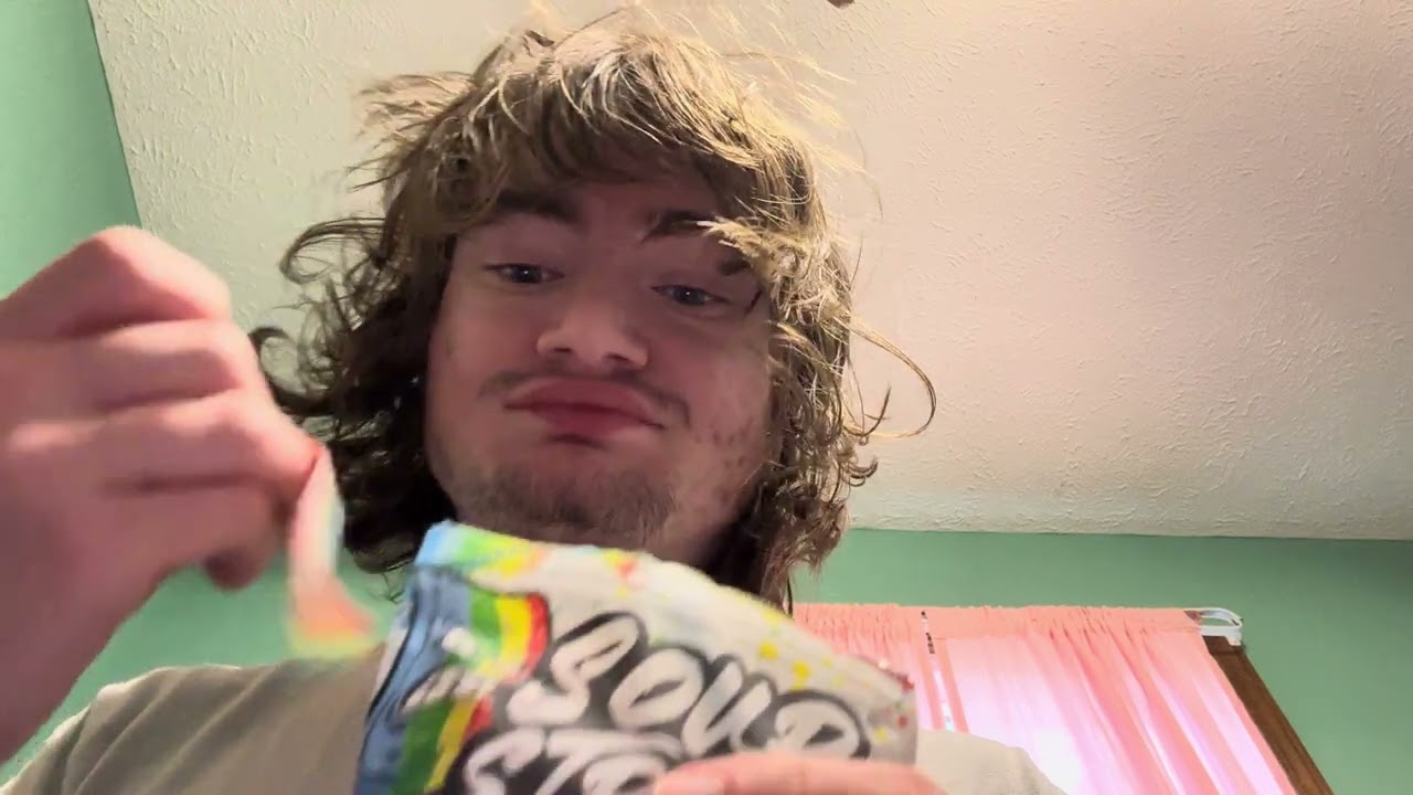 I taste ￼ tested | ￼ Sour Strips Rainbow 