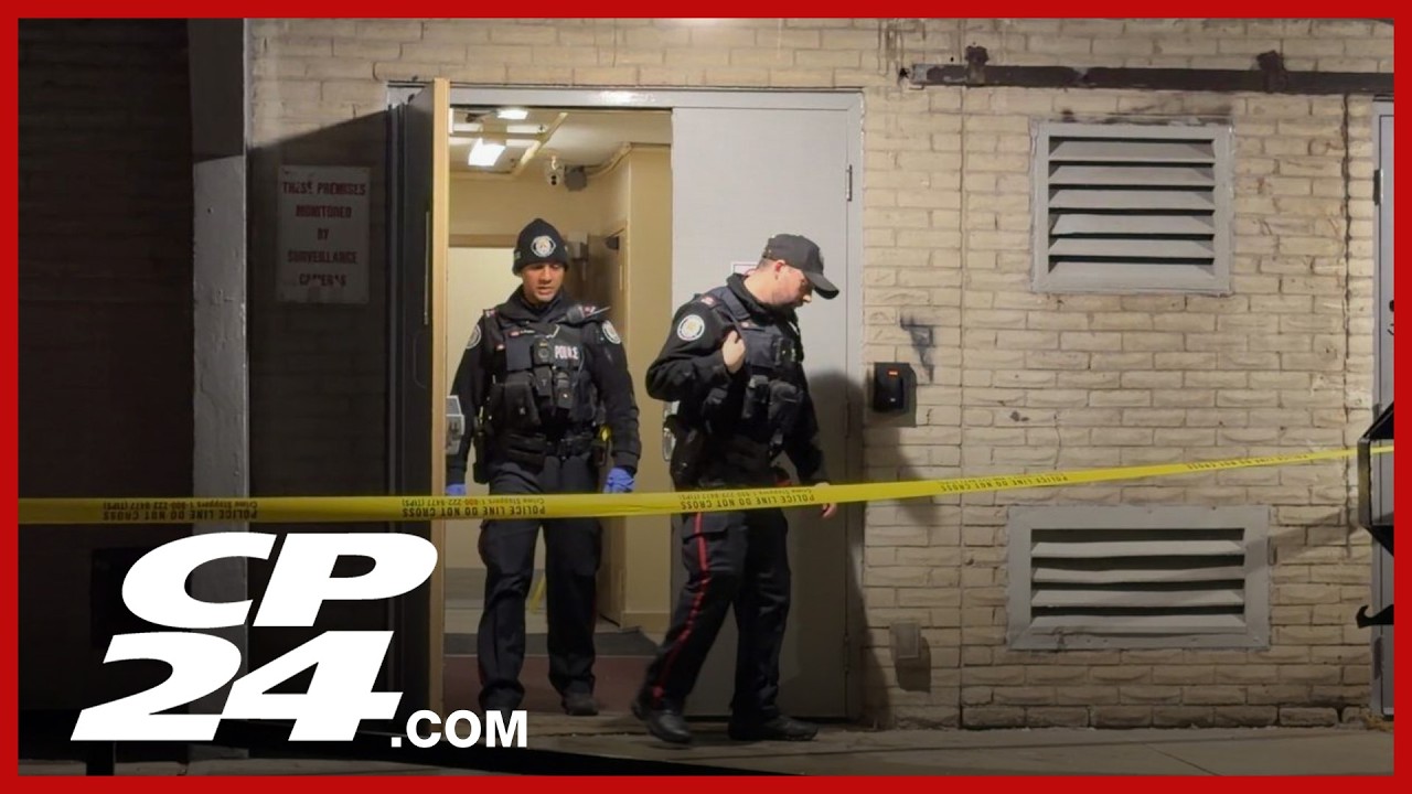 Police investigating after man walks into Toronto hospital with gunshot wound