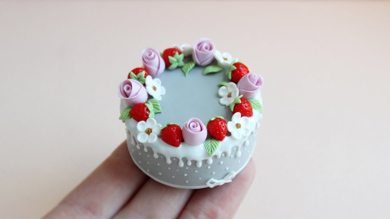 Miniature cake on a scale of 1:6.Tutorial. DIY. Миниатюрный торт из полимерной глины.