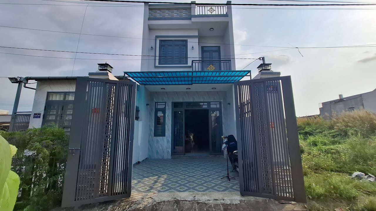 Nhà mặt tiền đường Nhựa, kề bên trường học, gần Cầu Lớn Hóc Môn. Rẻ Nhất Khu !!!