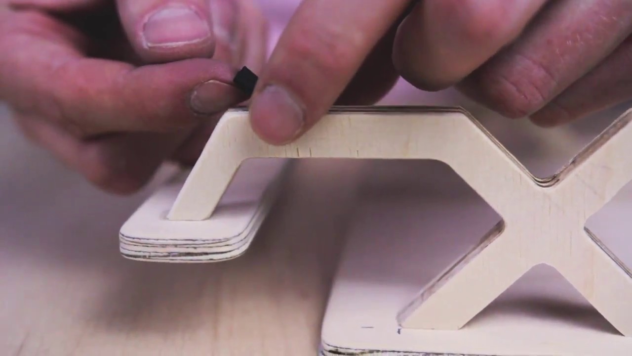Fingerboard Picnic Table by Grand Fingers - classic and modern design