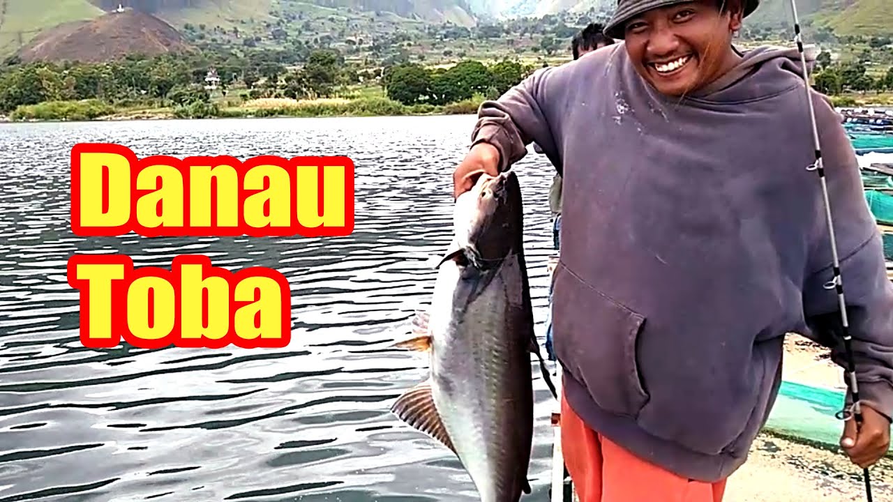 mancing di danau toba