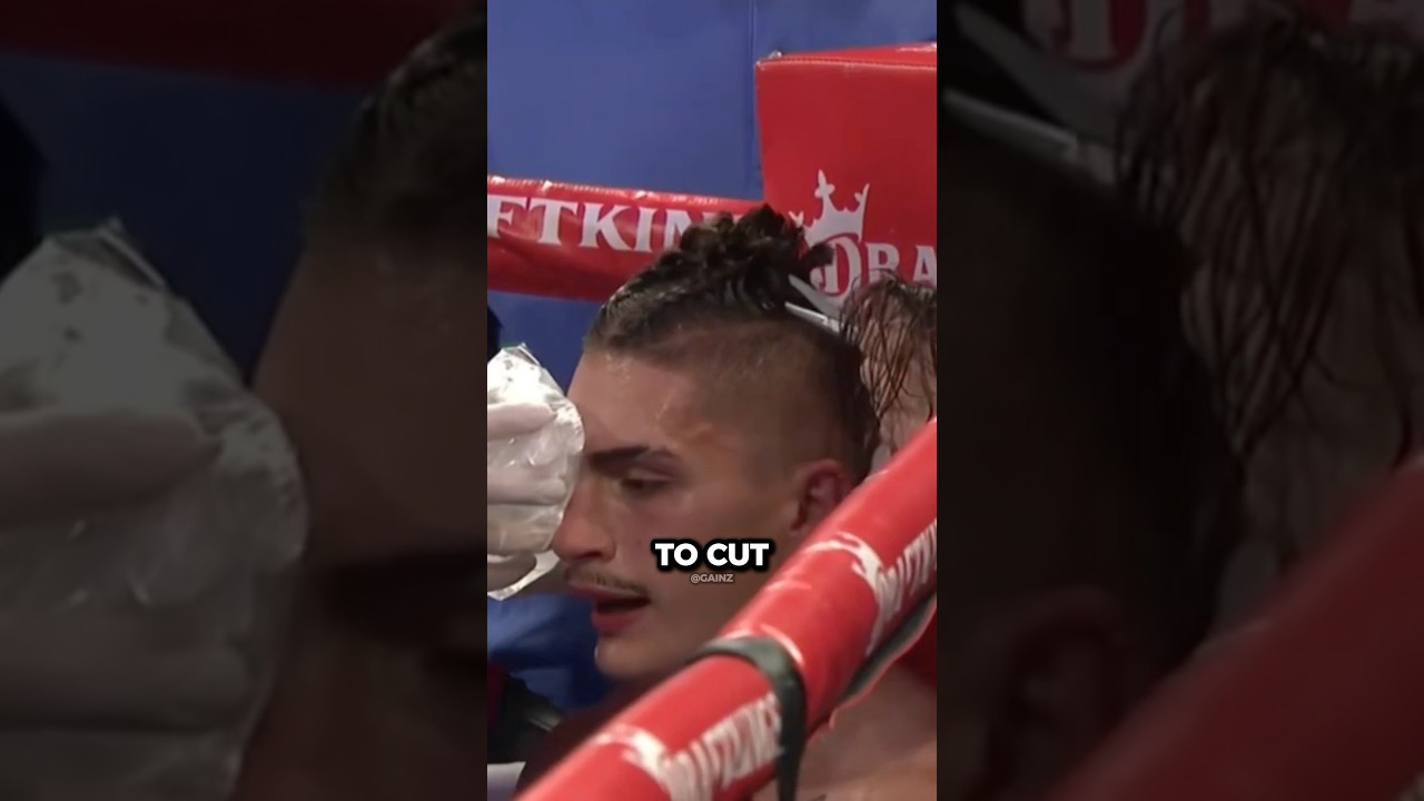 Haircut During A Boxing Match (@AustinDeAnda)