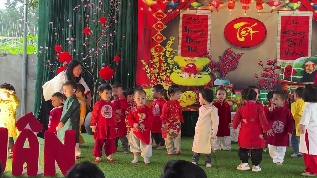 Múa hát “Sắp đến tết rồi” nhóm trẻ 25-36 Tháng điểm Trẹo trường MN Tú Sơn