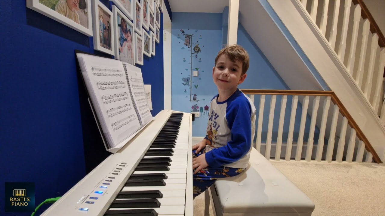 Sebastian Piano - Performing 