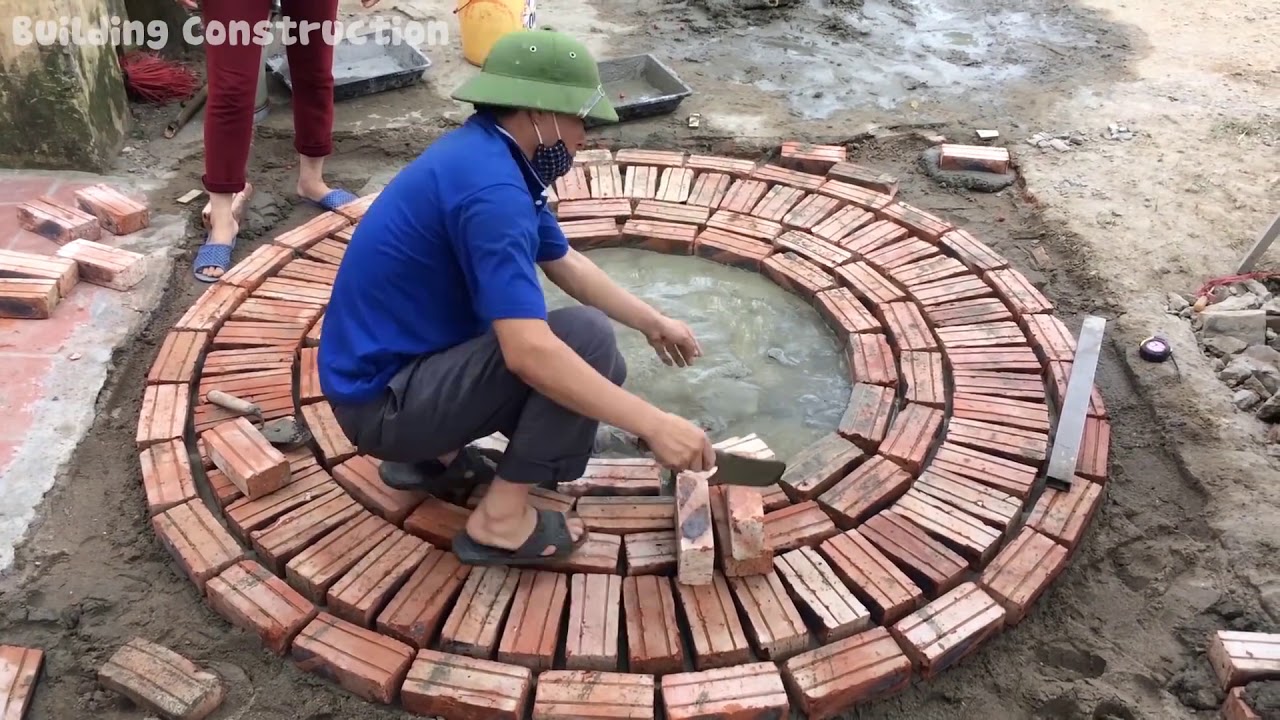 Làm nền sân đẹp bằng gạch thẻ