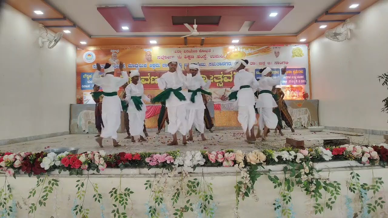 Farmer song dance by the students of Samata Ashram School Umadi 