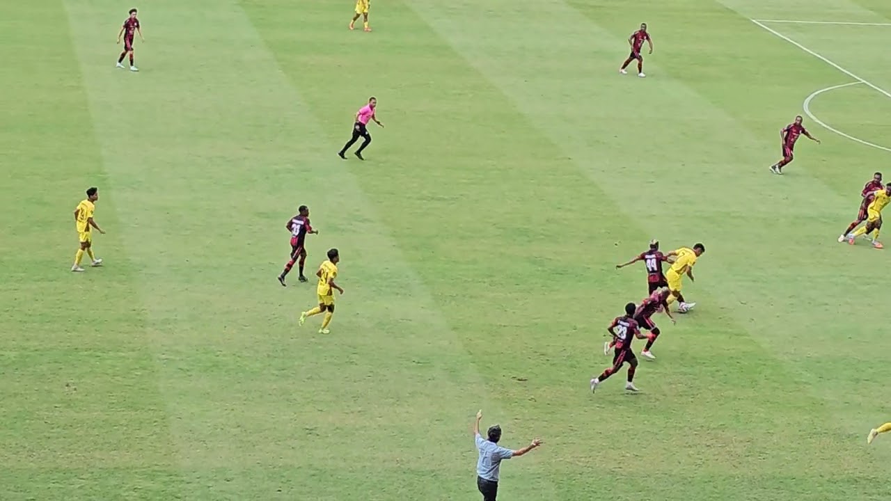 BABAK PERTAMA PERSIPURA VS BARITO PUTRA