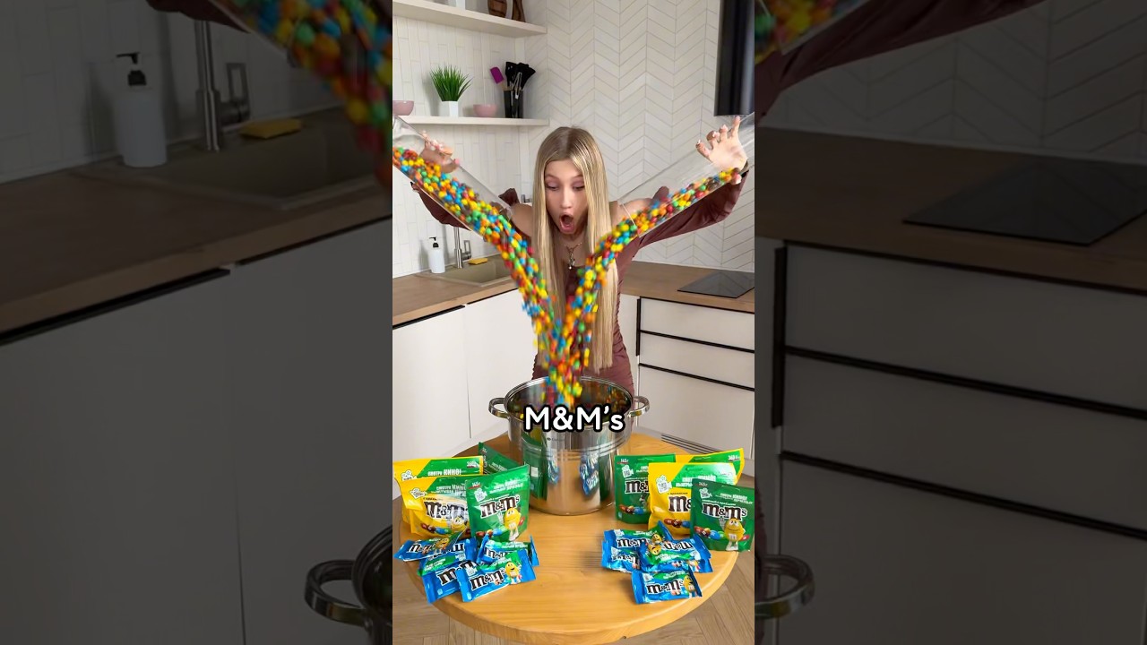 😳 Я СДЕЛАЛА САМЫЙ БОЛЬШОЙ M&M&rsquo;s В МИРЕ