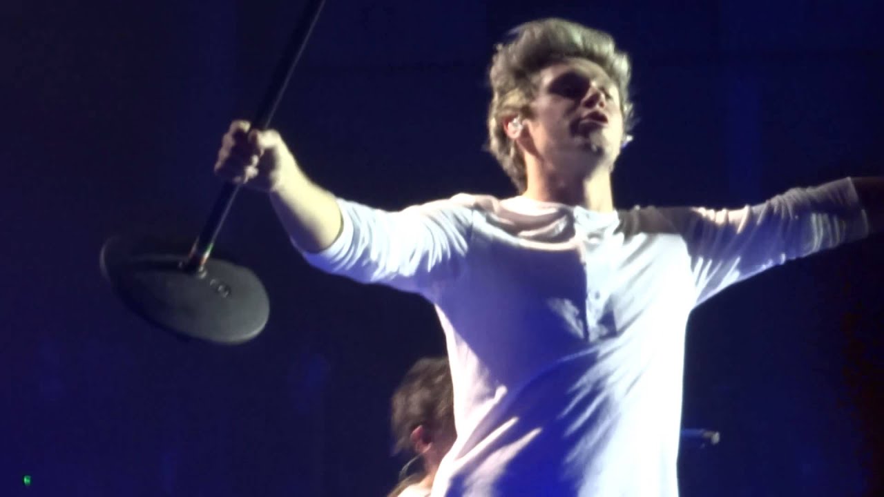 18 - One Direction live @ O2  London 24/09/2015