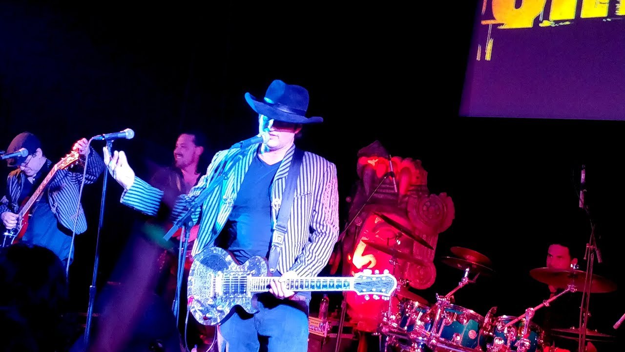 "EL REY" by Robert Rodriguez and the Chingon band! 