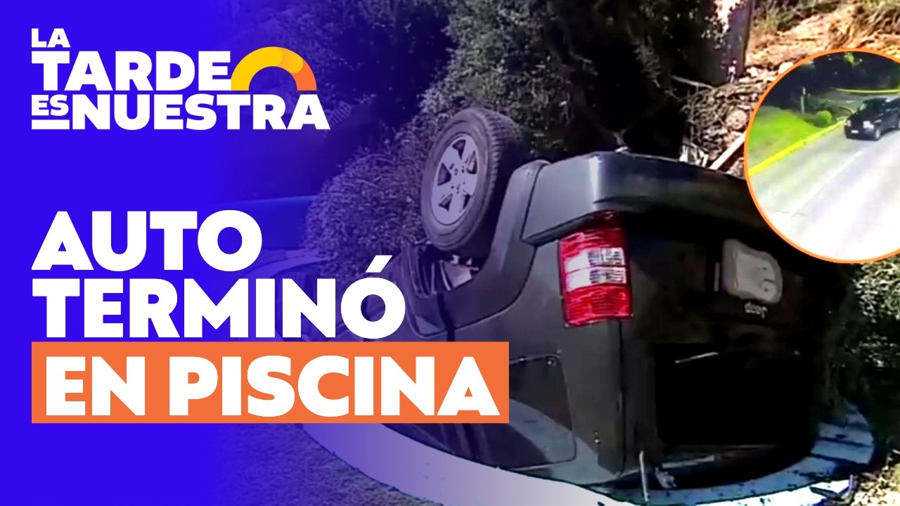 Automóvil se fue en reversa y terminó en una piscina l La Tarde es Nuestra