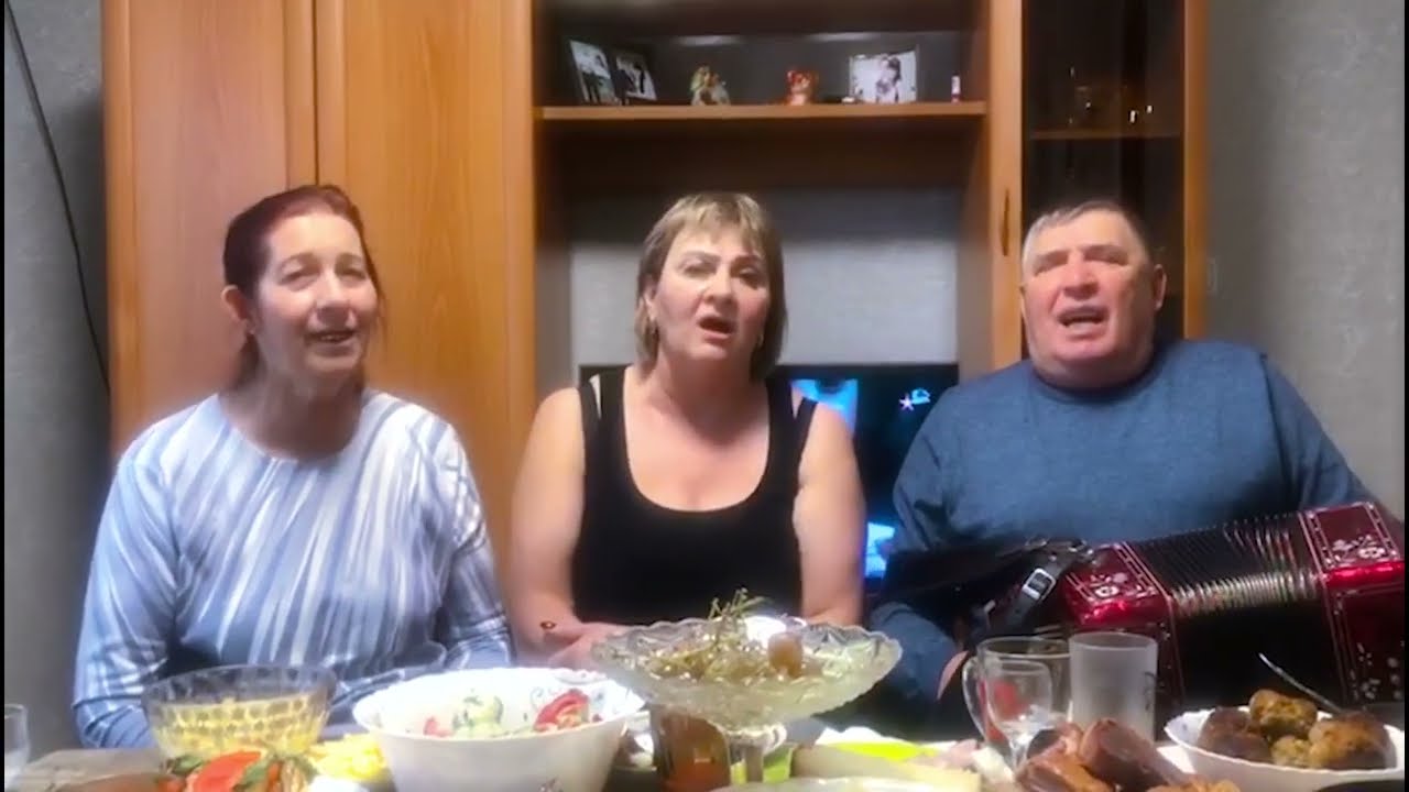 Бедная девица ! Всю жизнь ее поет!  ПОЛНАЯ ВЕРСИЯ