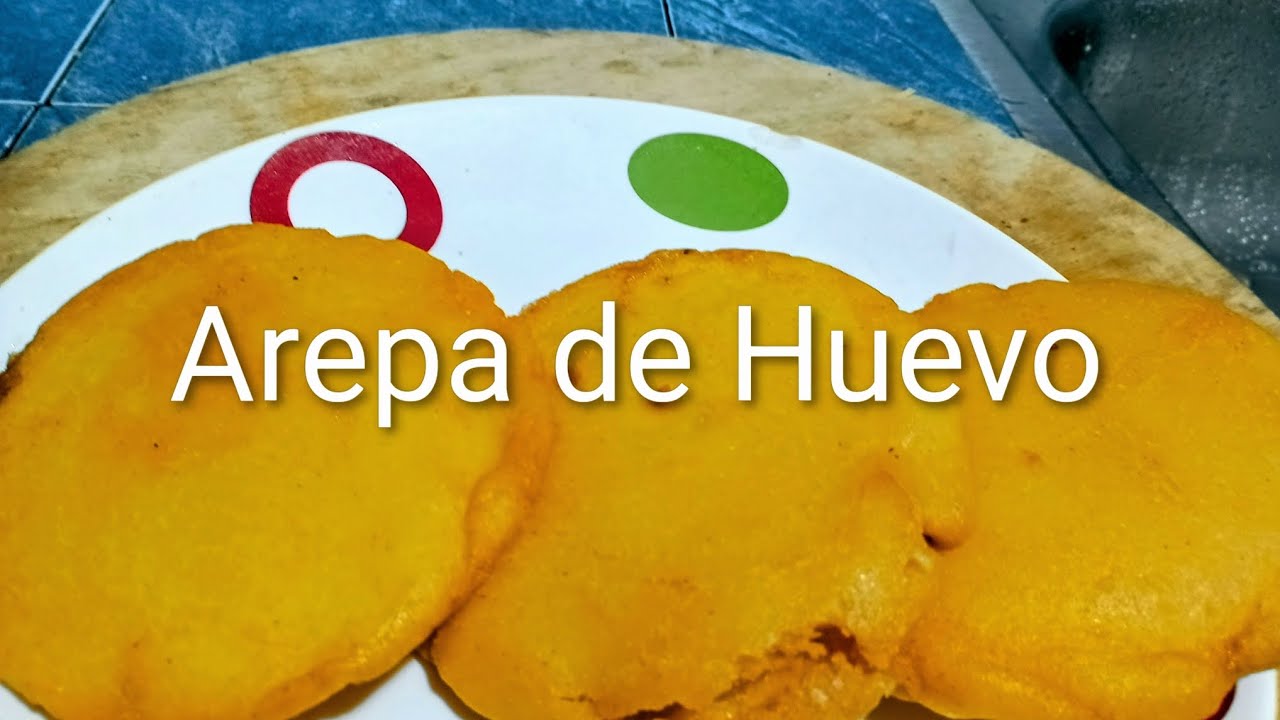 CÓMO HACER la TRADICIONAL AREPA de HUEVO COLOMBIANA# costa# arepa# desayuno # colombia#  maíz 