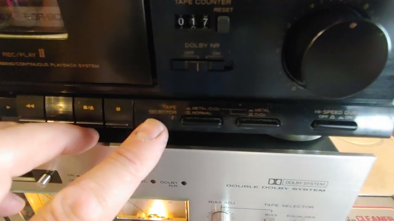 TEAC W-410 Stereo Double Cassette Deck. Hi-Speed dub DEMO.
