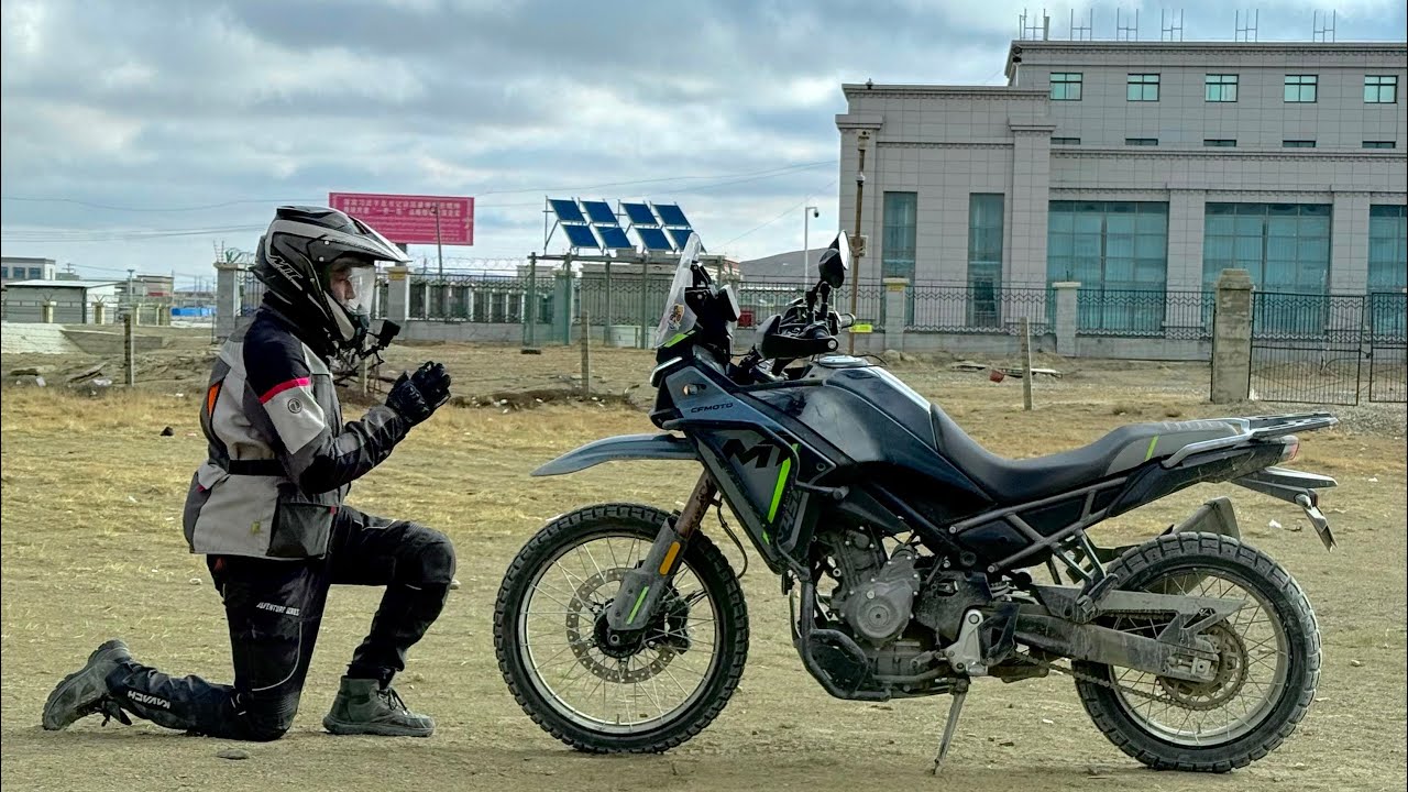 The #1 Reason Your Bike Tour in Upper Mustang Ends at Kora La Border