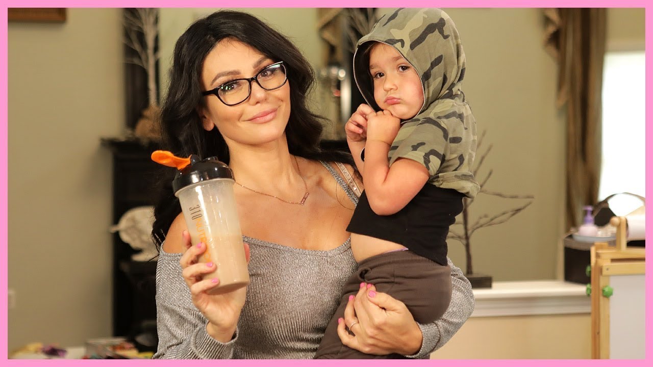 Yummy Shake Recipes with JWOWW & Meilani!