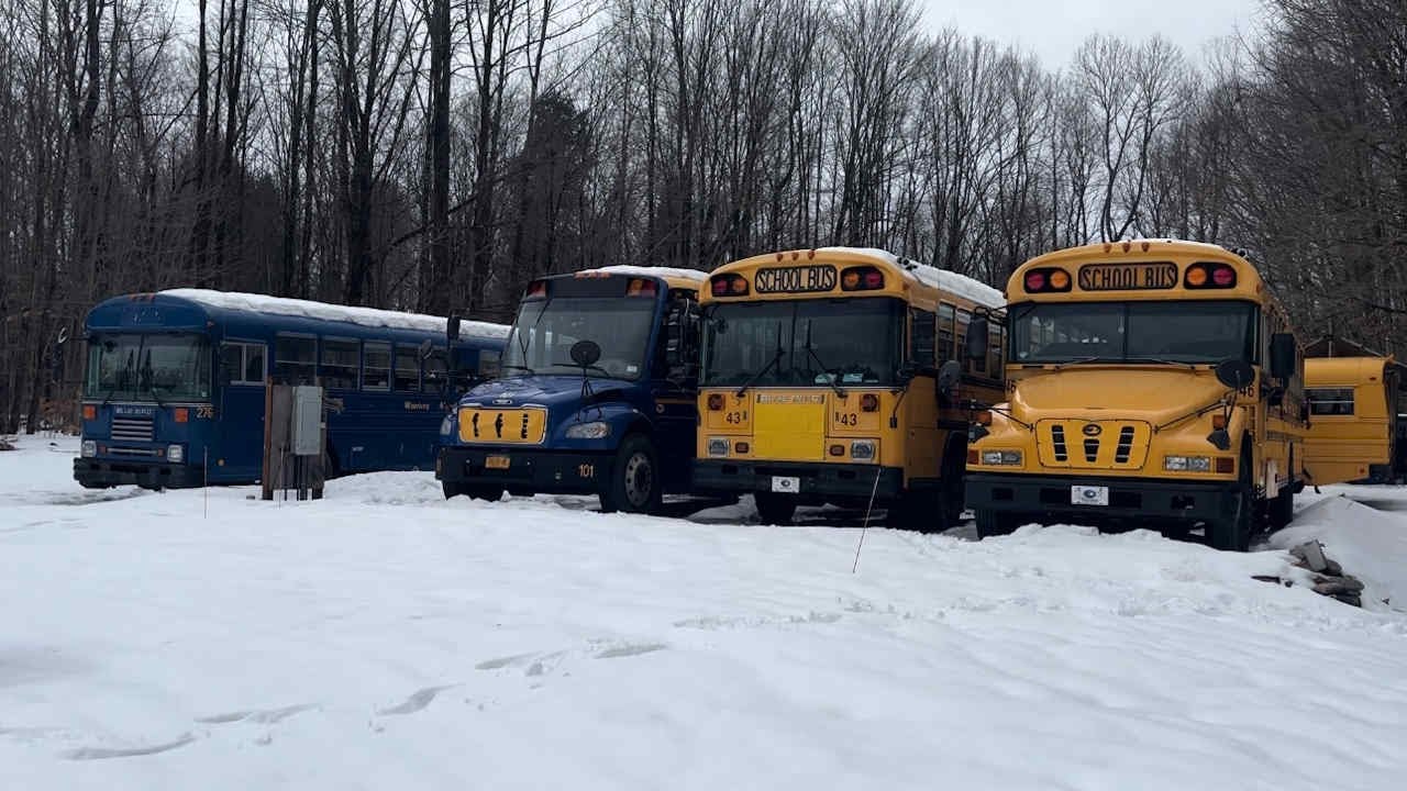 Запуск всех автобусов на холодную перед бурей