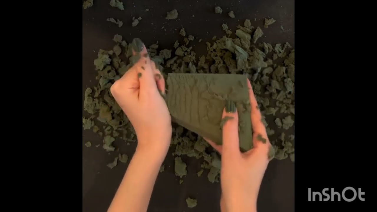 Amazing floral foam crunch 🤤😍 satisfying crunch 😋😋