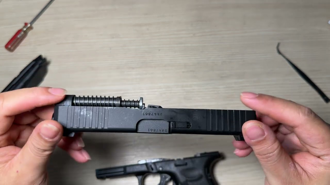 VFC Umarex GLOCK 19 Gen5 GBB G19 Gas 開箱 UnBox Unicorn Airsoft 不疊管 安太座 好調皮 安裝