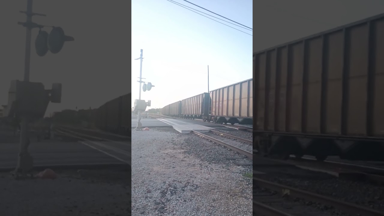 C44AC 7286 leader leads C44AC leads C44AC leads coal train at Galveston sub #railfan