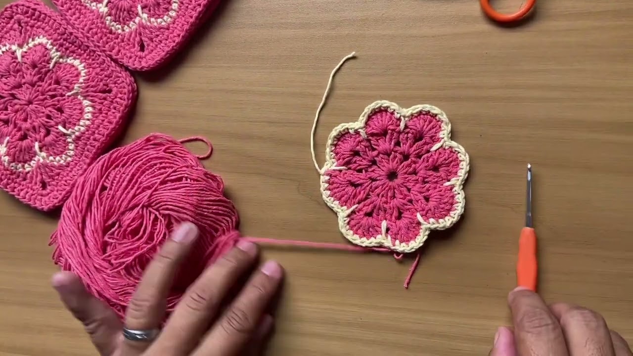 Square flor africana. Rápido e fácil #tutorialcroche #bolsadecroche #crocheiniciante 