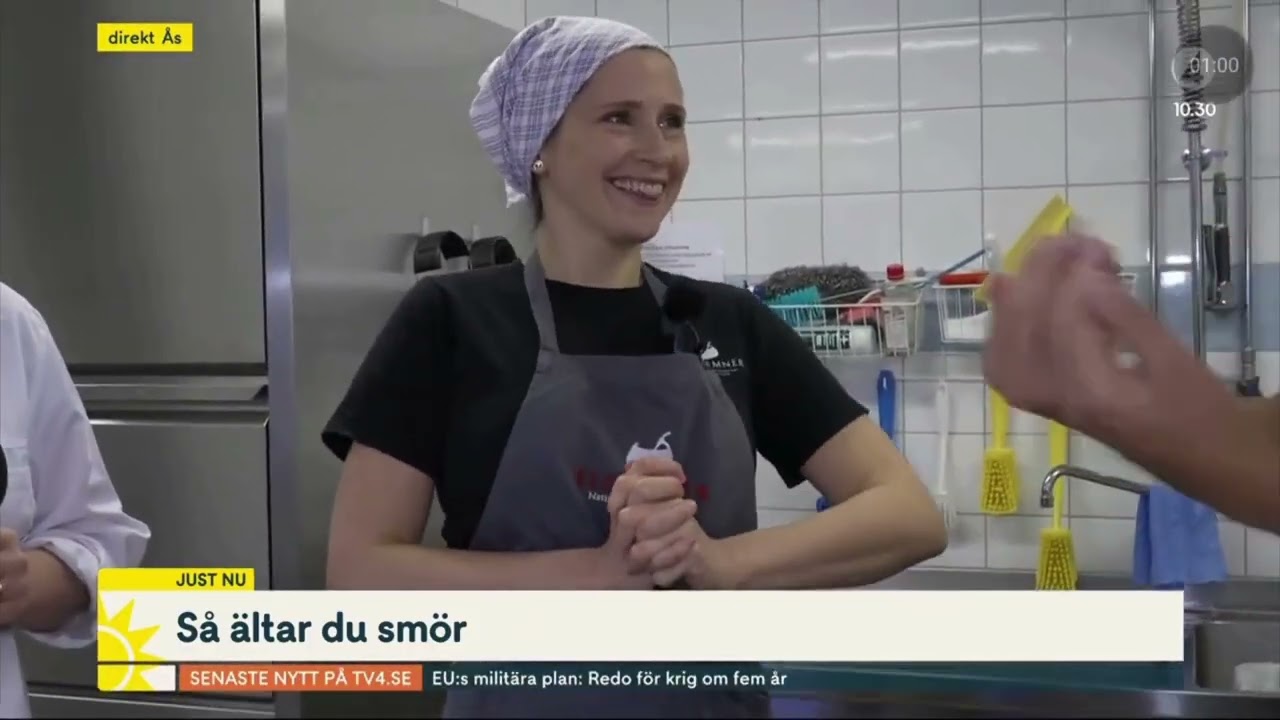 Marcus Noterius provar p&aring; mathantverk hos Eldrimner