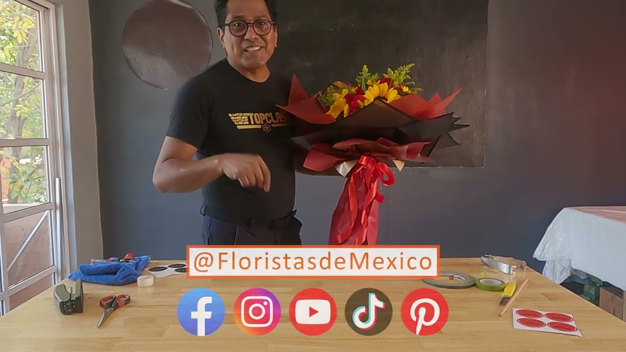 Bouquet con Rosas Rojas y Girasoles en Flores para Transformar