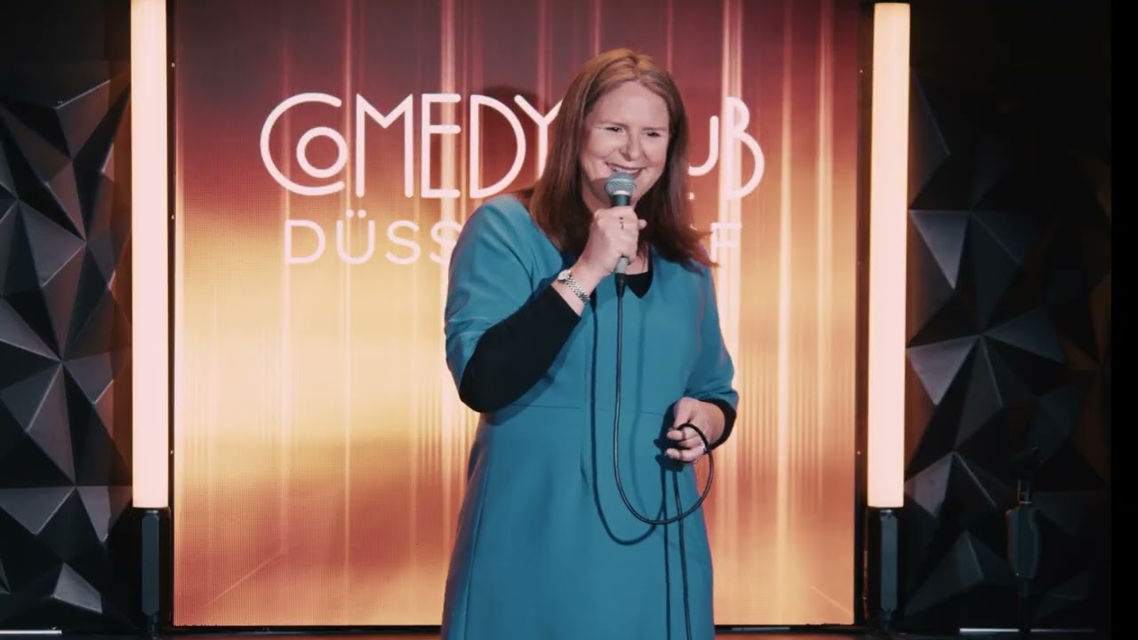 Fernbeziehungen sind wirklich schwer. Stand-up Comedy über Technologie und Sehnsucht. 