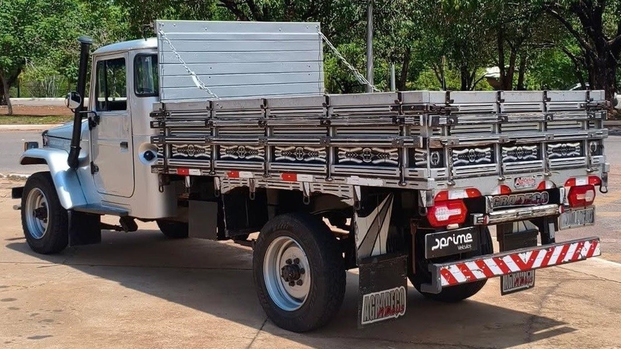 TOYOTA BANDEIRANTE À VENDA A PARTIR DE 24 MIL