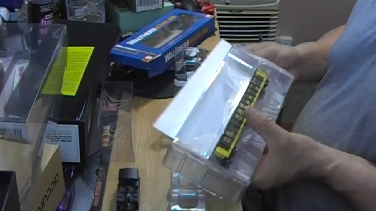 Новый локомотив от Accurascale, редкие строительные наборы, новая гондольная платформа Walthers.