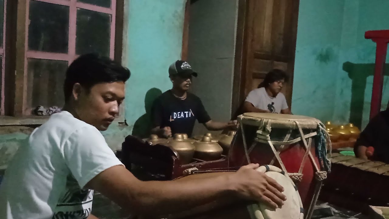 Latihan!! Eling-Eling Banyumasan, Awas mendem