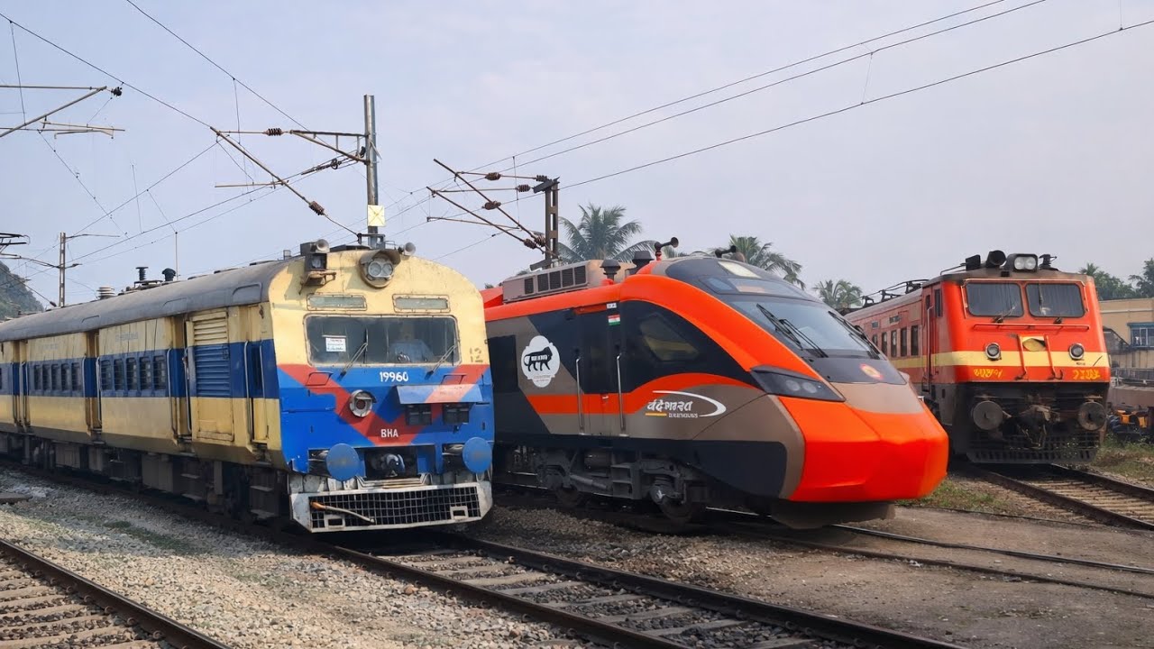 120 Kmph  FASTES Howrah intercity express+Balurghat Express+emu local train #indian #train 