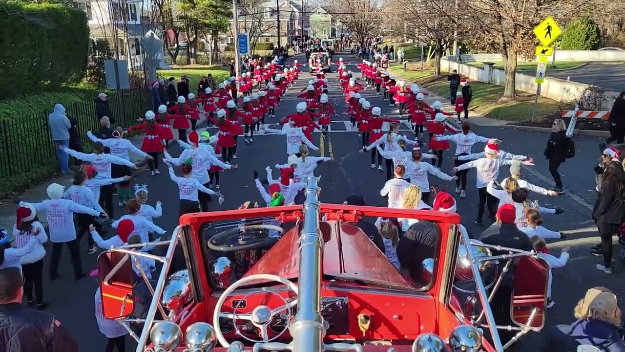 2024 Newtown Holiday Parade