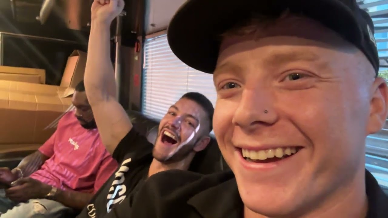 Weekly Vlog - Episode 5 | Dreamboys Tour (New Brighton), Tattoos and Puppies