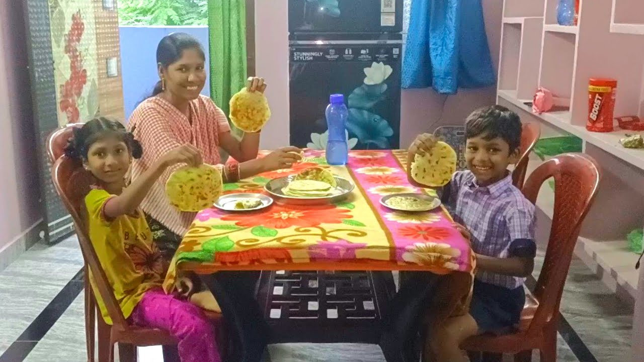 పెళ్లి కొడుకుని చేస్తుంటే అక్కడకు వెళ్లి, వచ్చిన తరువాత బొబ్బట్లు చేసాను😋😋