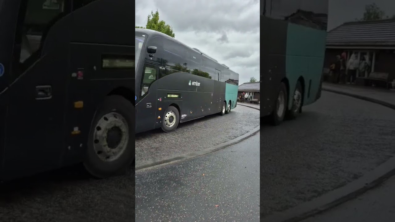Seen leaving Castleview P & R in Stirling with an E3 for Dundee is Ember Yutong GTe14 SG24UJC.