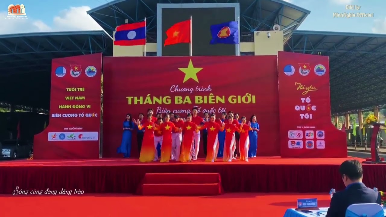 CA KHÚC Những Trái Tim Việt Nam ( Lyric ) - Sáng tác Phương Uyên | Tốp ca - múa | Thanh niên Lao Bảo