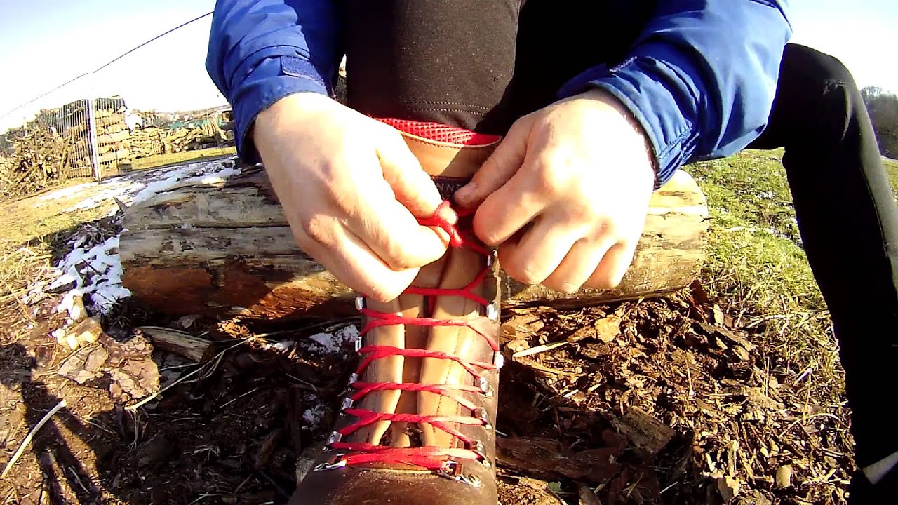 Boot Lacing With Double Overhand Knots - Pfanner Tirol Juchten