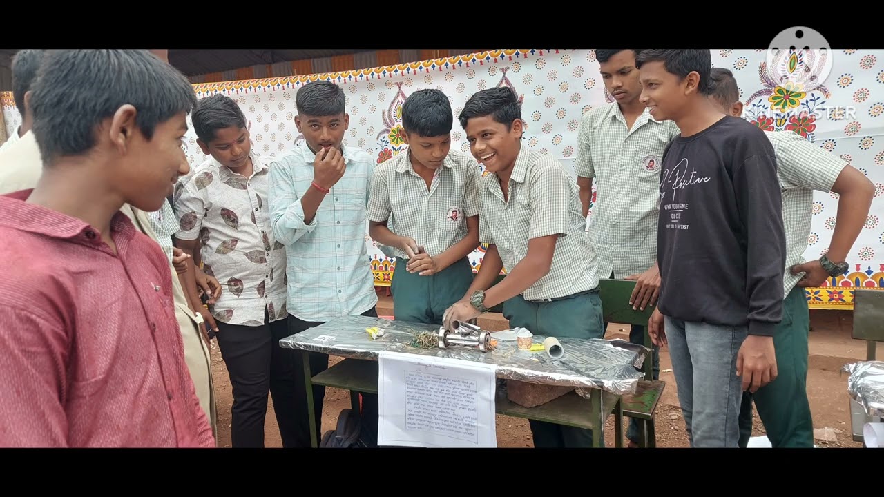 श्री बळवंतराव यादव हायस्कूल प्रशालेमध्ये अपूर्व विज्ञान प्रदर्शन मोठ्या उत्साहात संपन्न झाले....