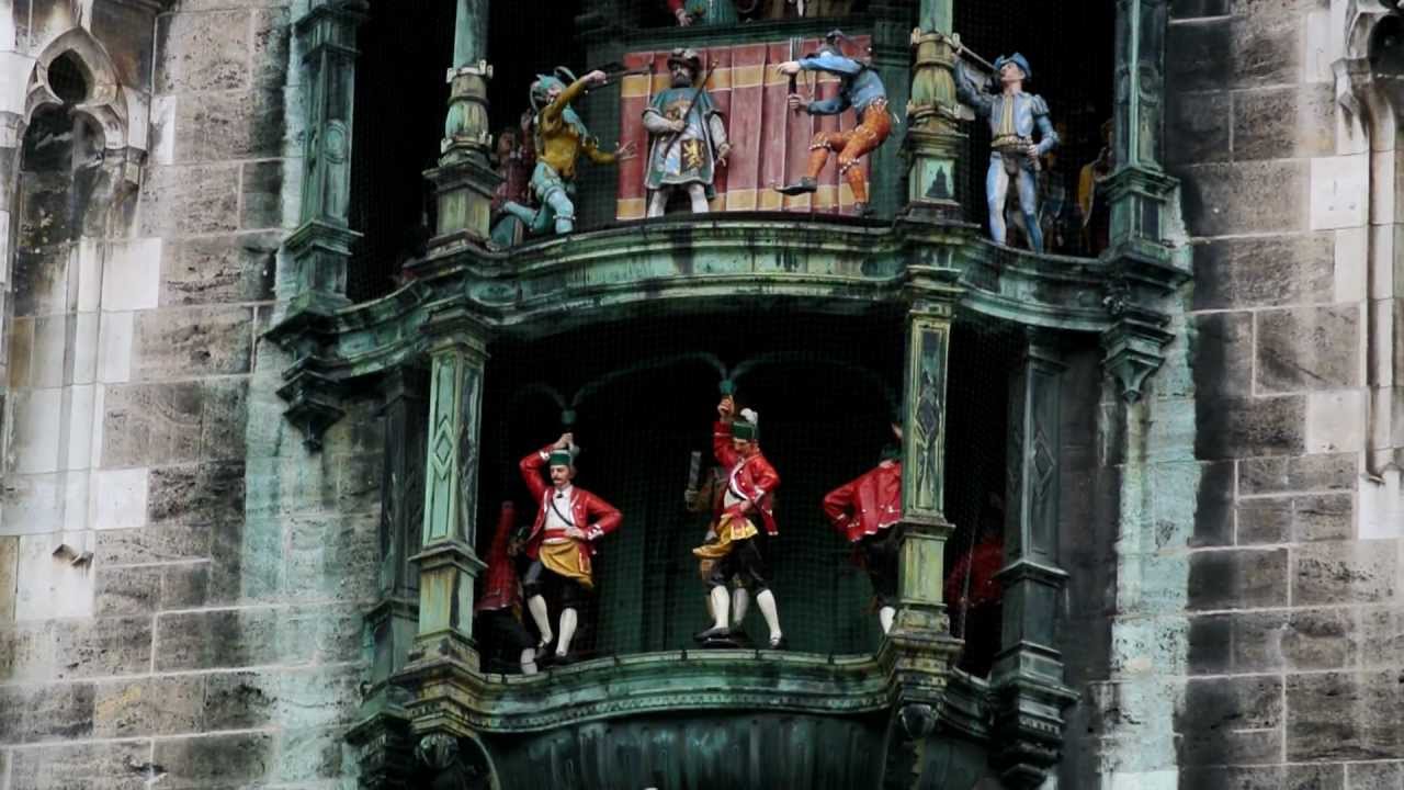 Glockenspiel clock movement in Munich, Germany